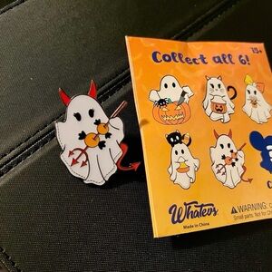 GHOSTEES Halloween blind bag devil horns pin